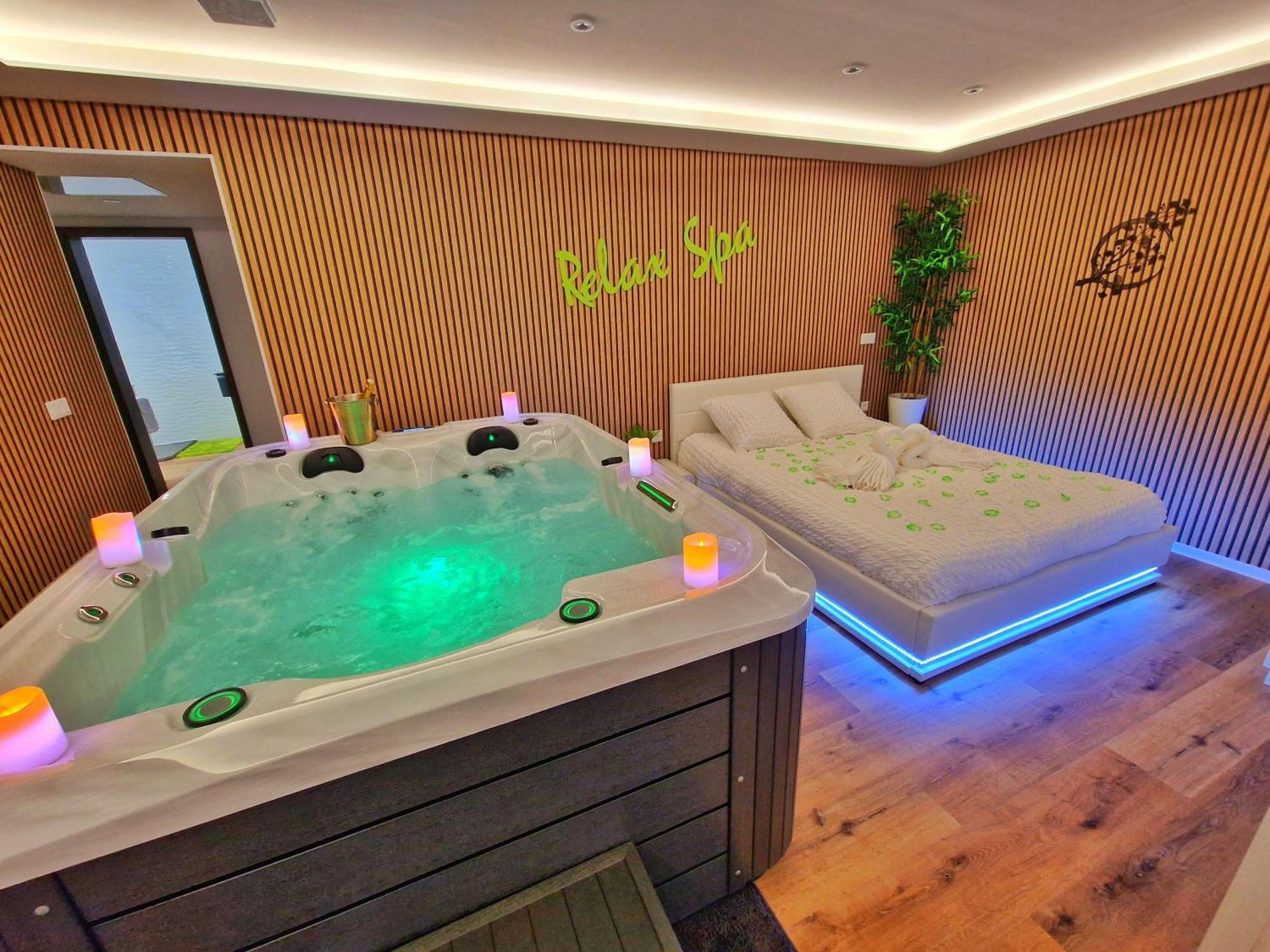 Relax Spa-4 Pers-Jacuzzi-Parking-Jardin-Clim-Colmar Muntzenheim Εξωτερικό φωτογραφία