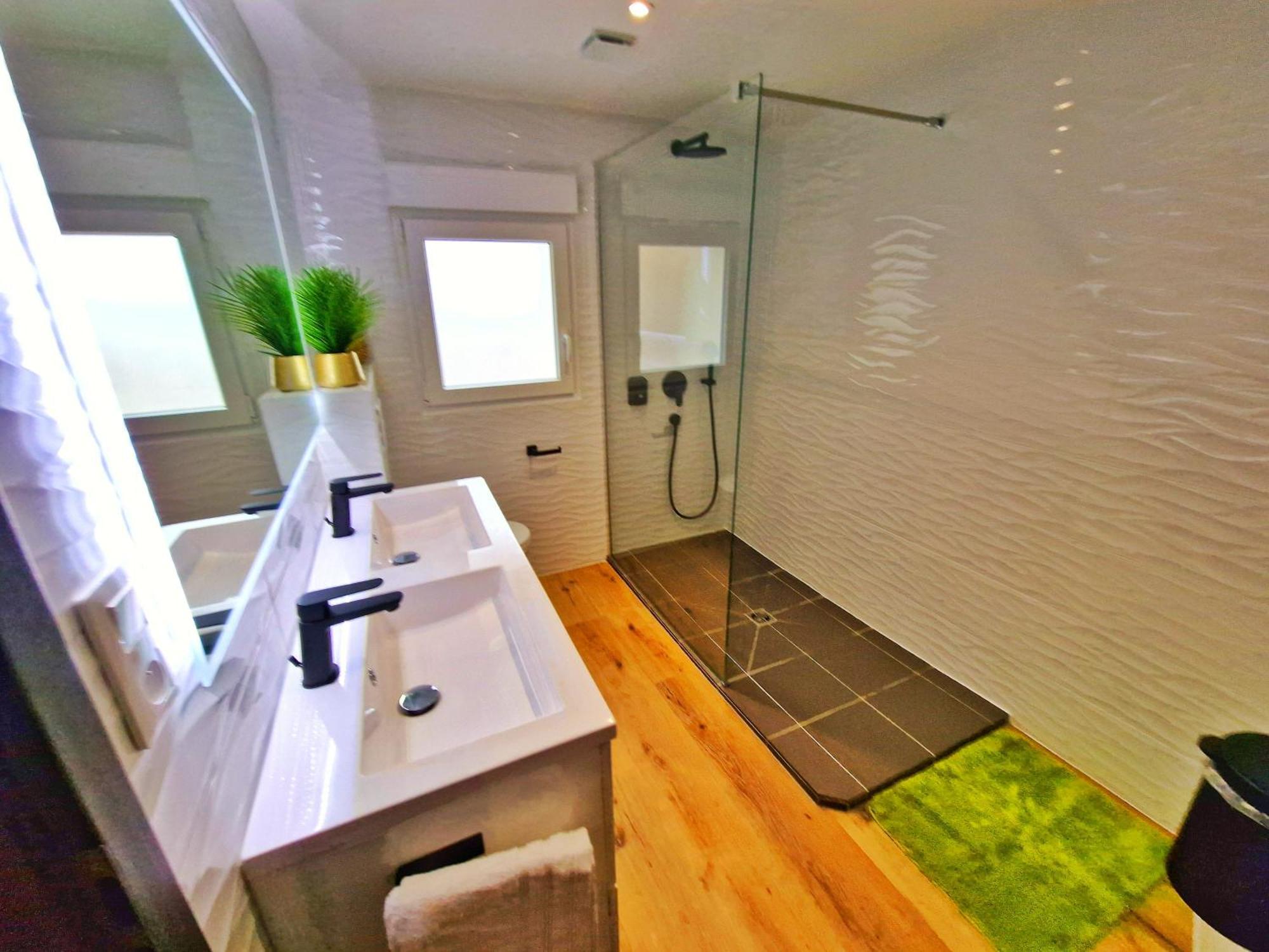 Relax Spa-4 Pers-Jacuzzi-Parking-Jardin-Clim-Colmar Muntzenheim Εξωτερικό φωτογραφία