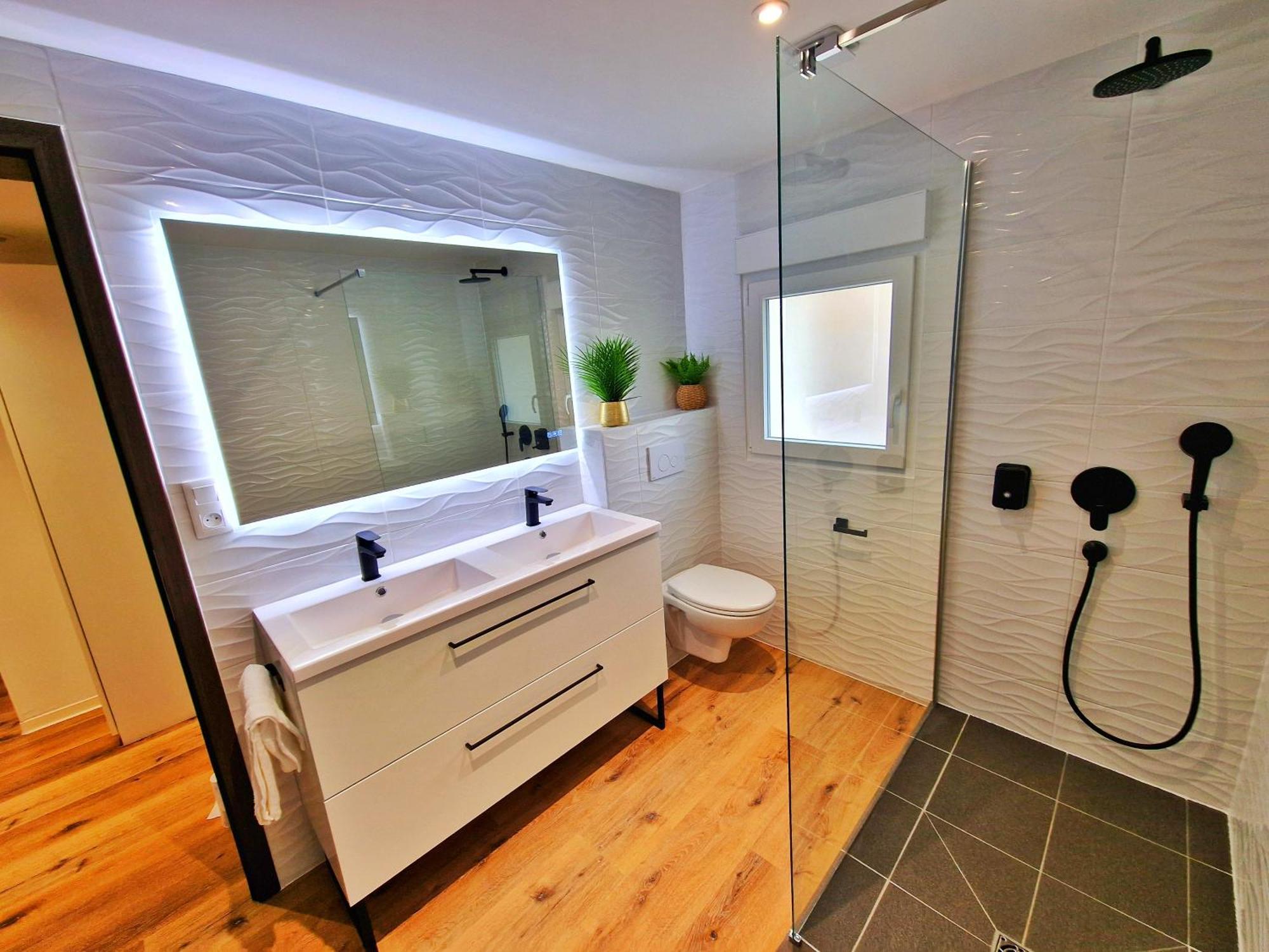 Relax Spa-4 Pers-Jacuzzi-Parking-Jardin-Clim-Colmar Muntzenheim Εξωτερικό φωτογραφία