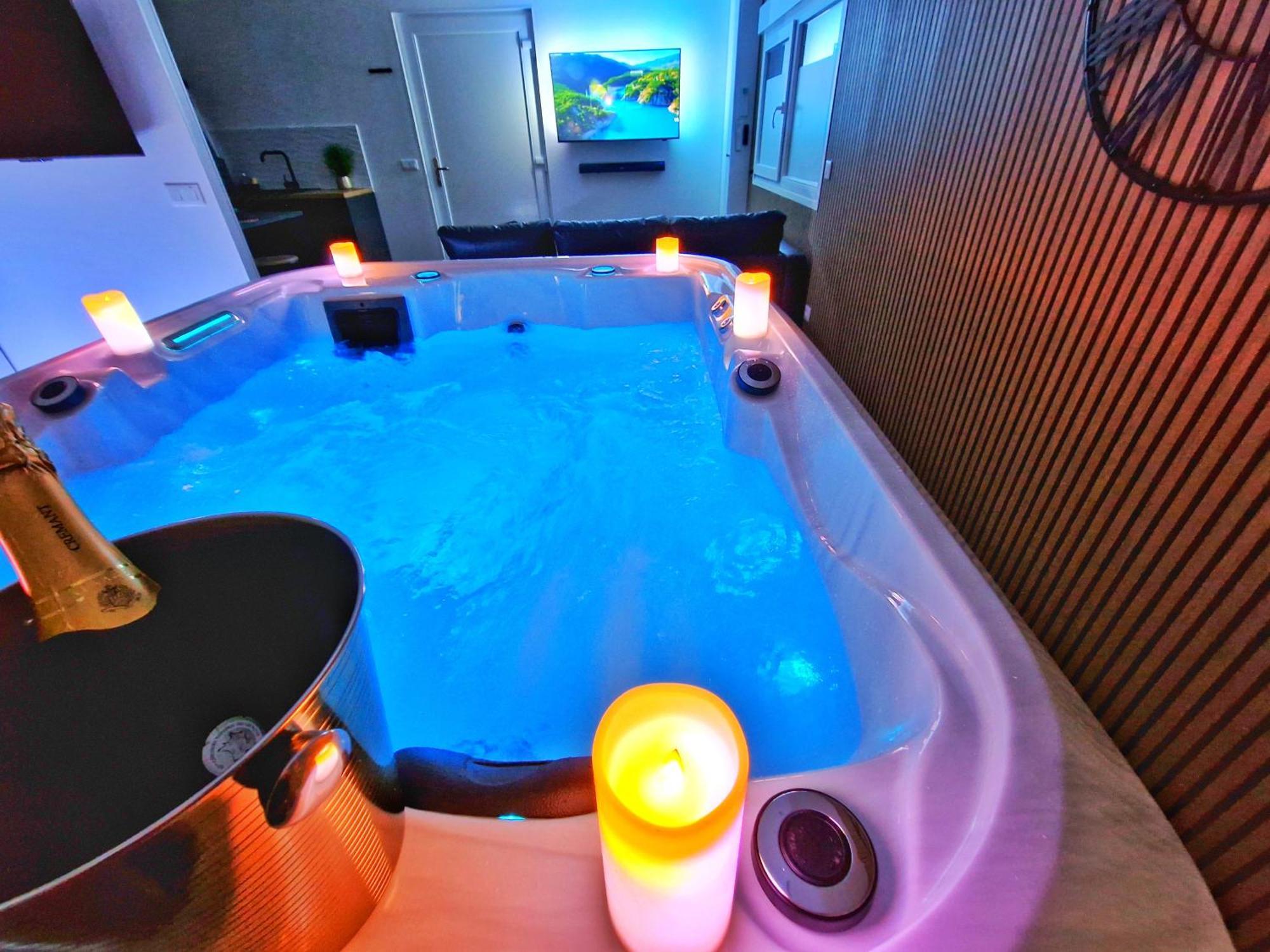 Relax Spa-4 Pers-Jacuzzi-Parking-Jardin-Clim-Colmar Muntzenheim Εξωτερικό φωτογραφία