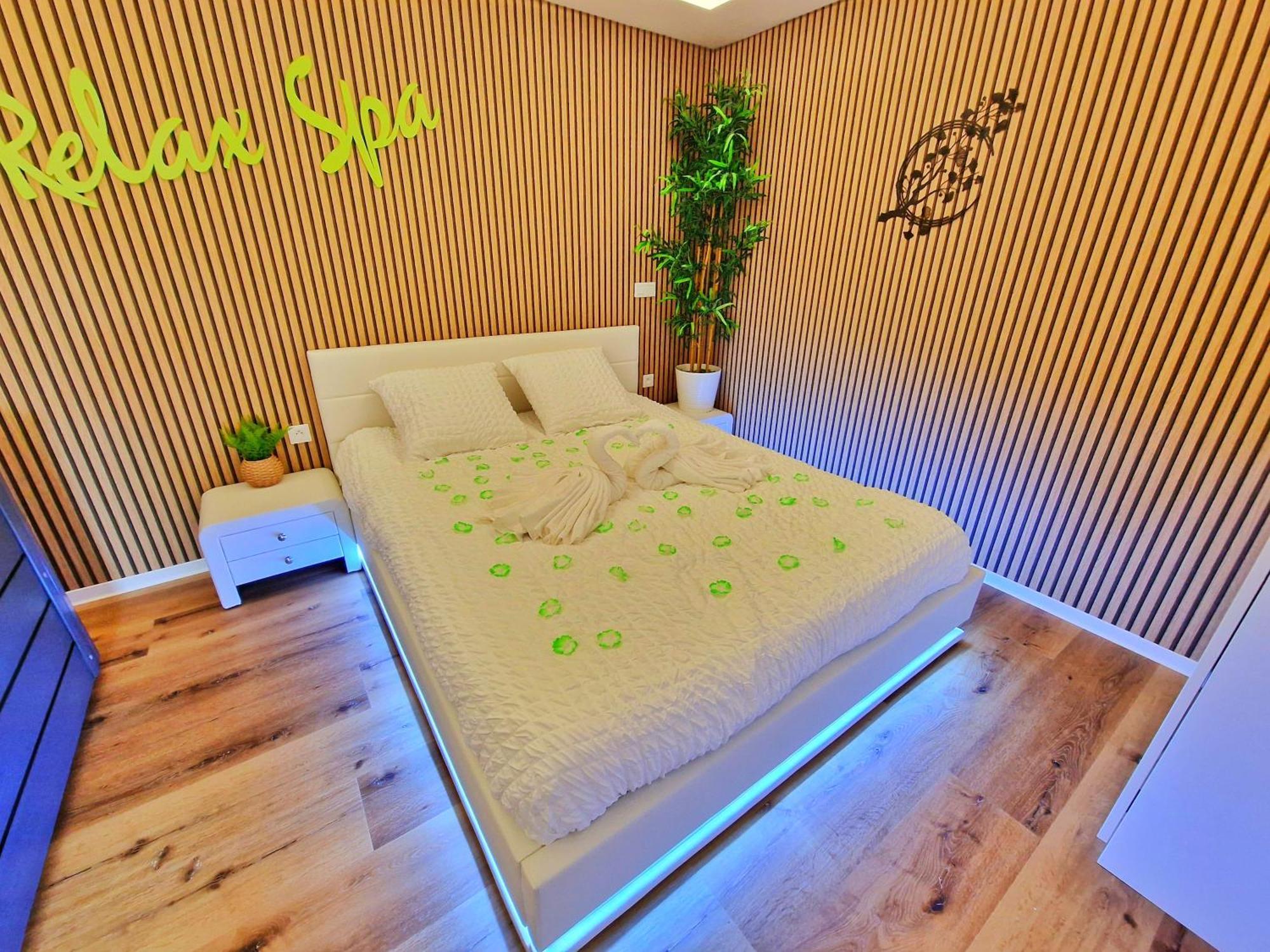 Relax Spa-4 Pers-Jacuzzi-Parking-Jardin-Clim-Colmar Muntzenheim Εξωτερικό φωτογραφία